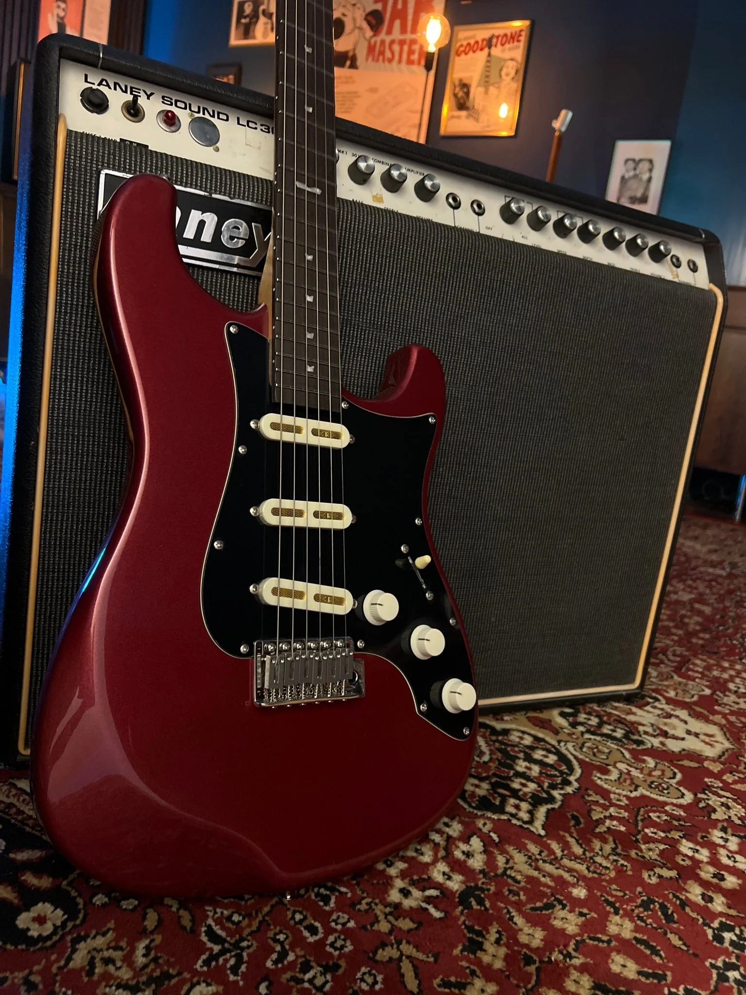 Celestor - Crimson Red - Image 4