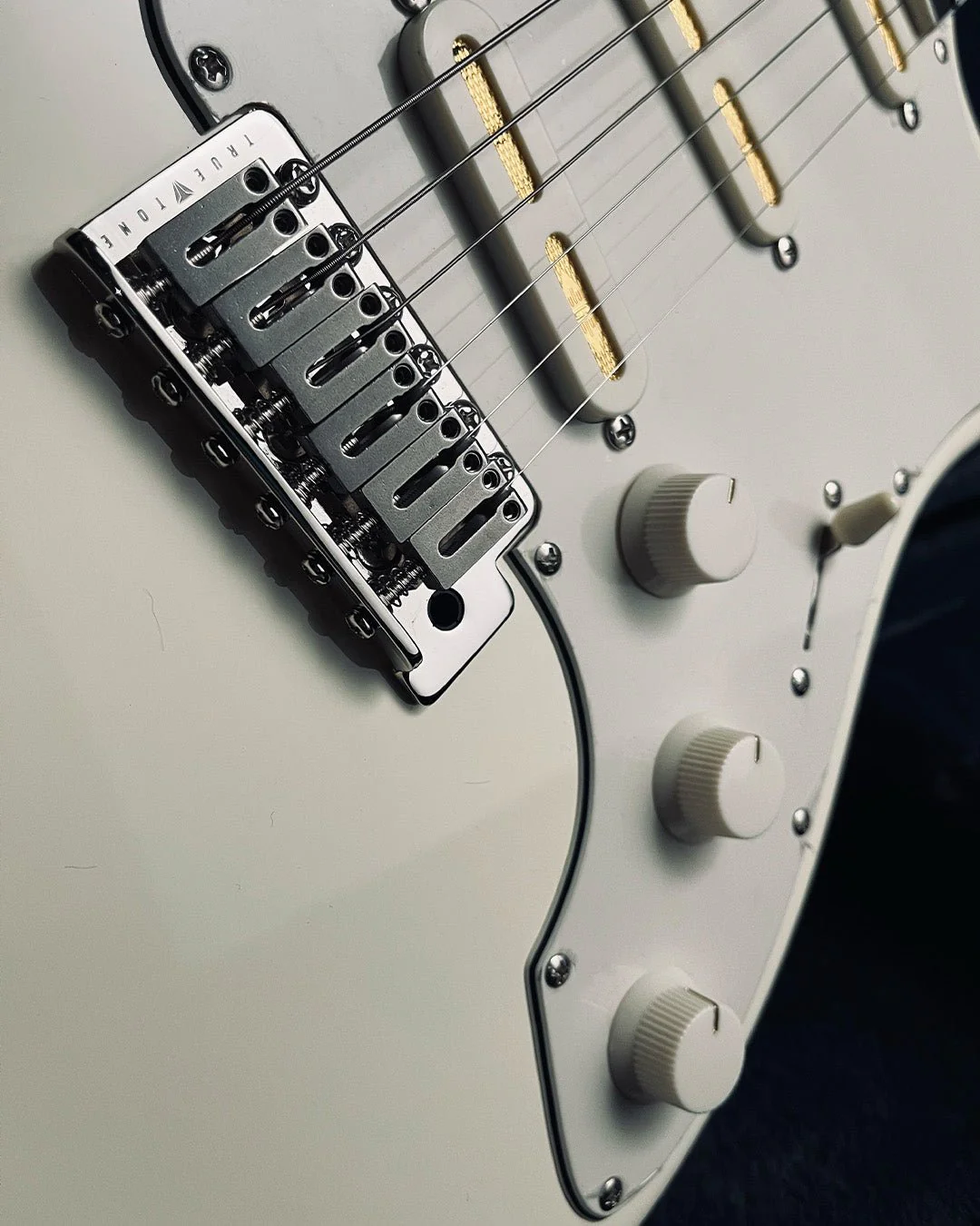 Celestor - Vintage White (Mash-Up Limited Edition) - Image 4