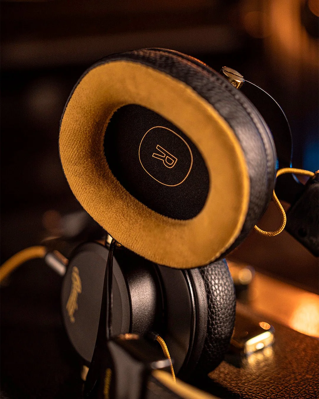 ellipse studio headphones - Image 5