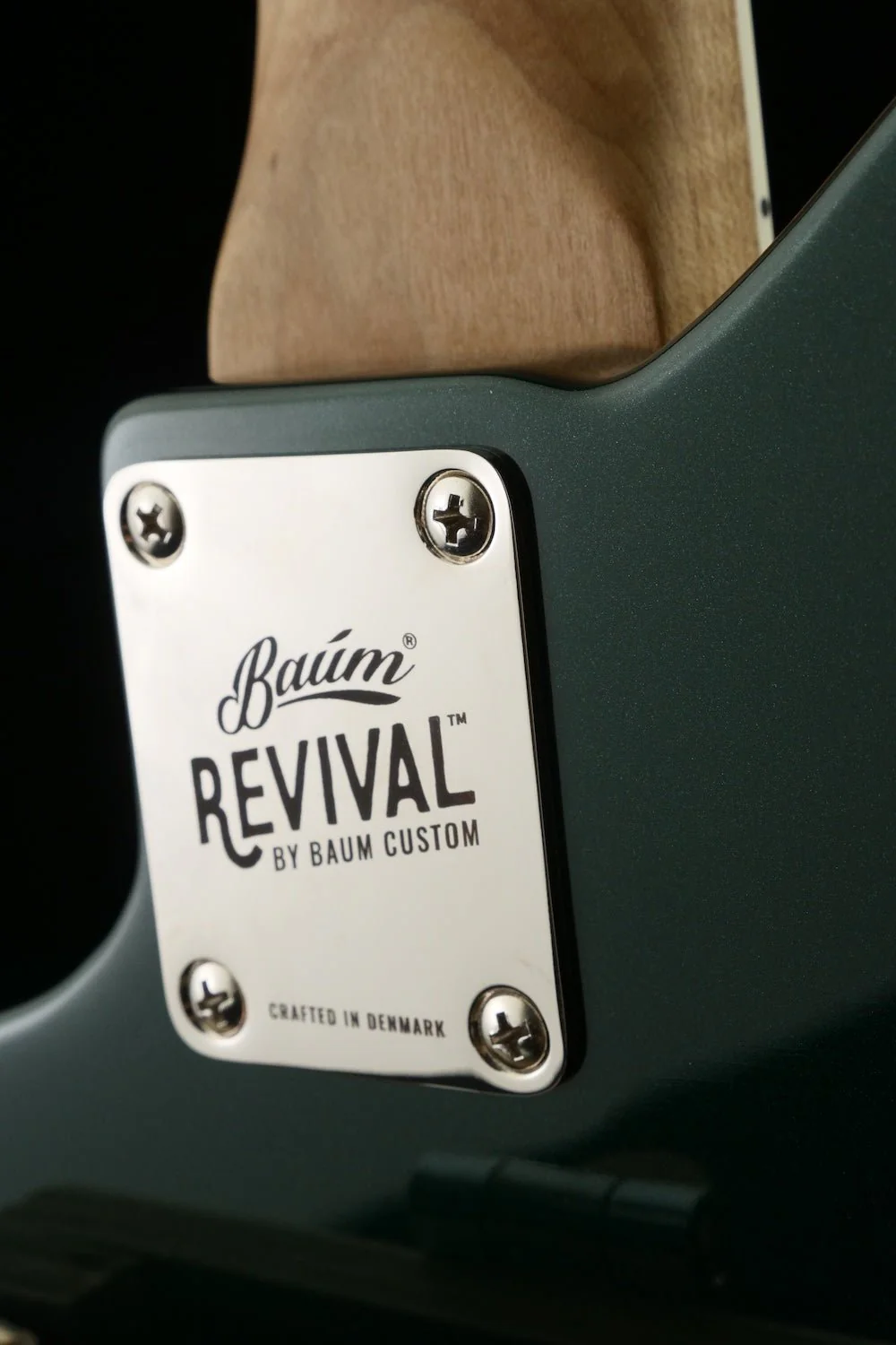 Revival #49 Wingman Bass - British Racing Green metallic | Custom Shop - Image 9