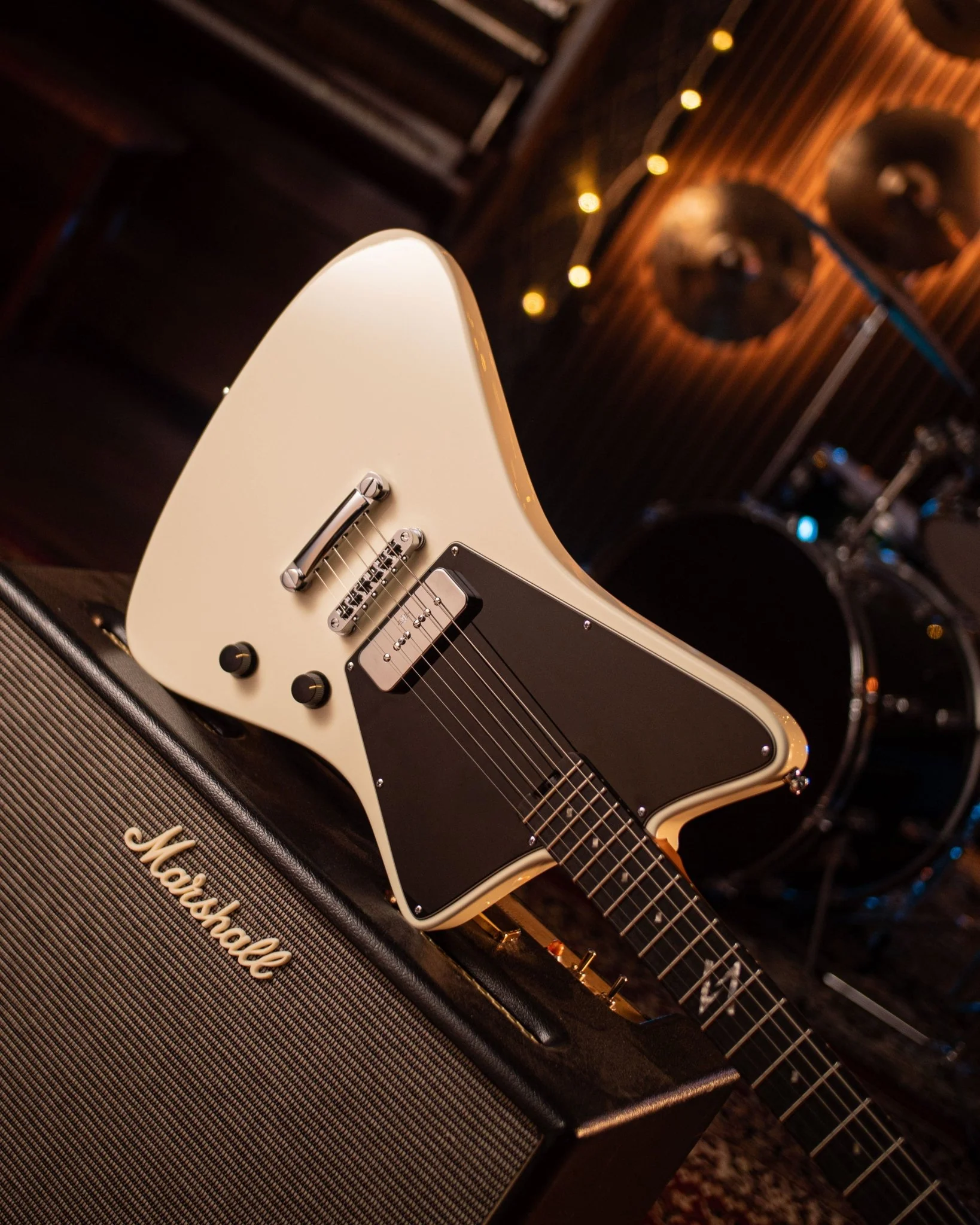 Savage - Vintage White - Image 3