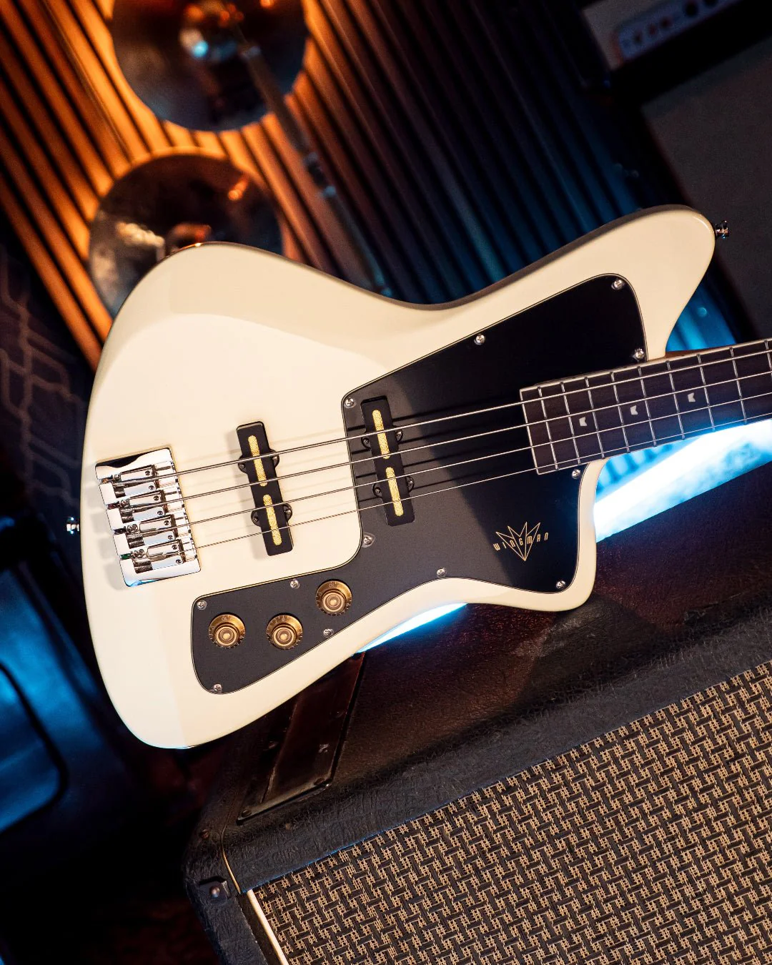Wingman Bass - Vintage White - Image 4