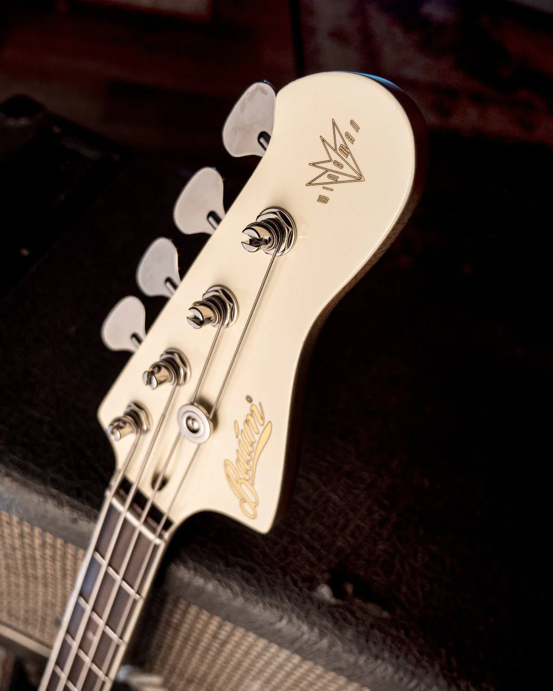 Wingman Bass - Vintage White - Image 7
